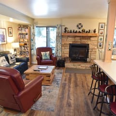 Beautiful corner unit #133 is open and inviting -close to the shuttle and Village at Mammoth