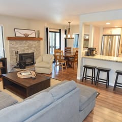 2 bedroom - 2 bath corner unit, #141 - modern mountain accommodations