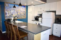 Seasons 4 164 is a newly remodeled corner condo close to Village, Canyon Lodge and Lakes - Image 4