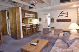 Large mountain retreat within walking distance to the Village at Mammoth #138 - Image 2