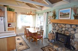 Bright corner condo overlooking the pool, #146 - Image 4
