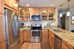 Unit #169 has perfect amenities for friends, family or business! - Image 4