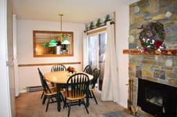 #199 An open and warming corner unit, steps from the free shuttle - Image 4