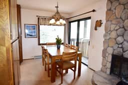 Cozy 1 bedroom condo close to the Village and slopes! - Image 3