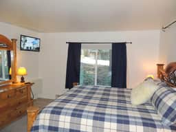 Enjoy this spacious upstairs modern mountain condo #174 - Image 4