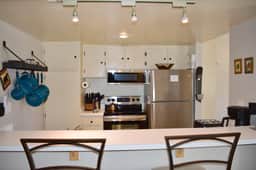 Enjoy Mammoth in this beautiful appointed condo #159, just steps to the shuttle - Image 4