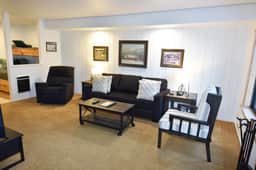 A comfortable downstairs one bedroom corner unit with light and trees, #105 - Image 2