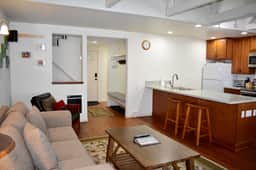 Spacious and airy upstairs condo, #188 close to the shuttle stop - Image 2