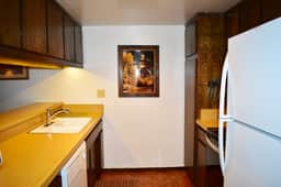 One bedroom condo #183 close to the Canyon Lodge and the Lakes Basin - Image 4