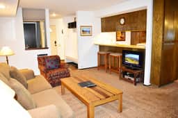 One bedroom condo #183 close to the Canyon Lodge and the Lakes Basin - Image 2