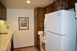 Family friendly, #131 is conveniently located close to the Village at Mammoth and Gondola - Image 4