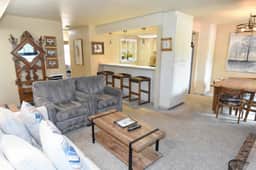 Family, friends or business trip, this versatile unit #167 is the one for you! - Image 3