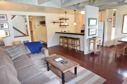 Bright corner condo overlooking the pool, #154 is steps from the shuttle - Image 3