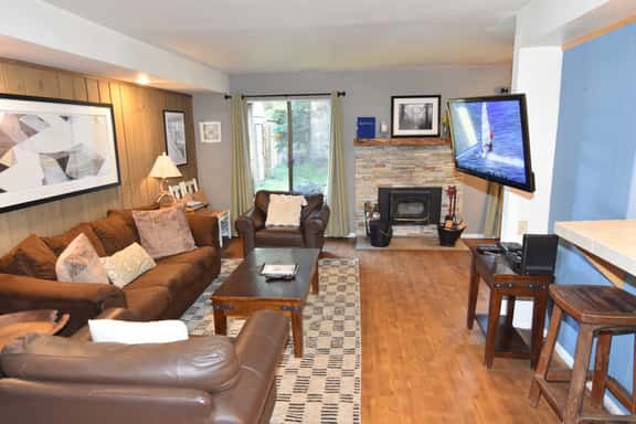 Cozy, Family-Friendly Escape, #143 is next to complex amenities! - Image 1