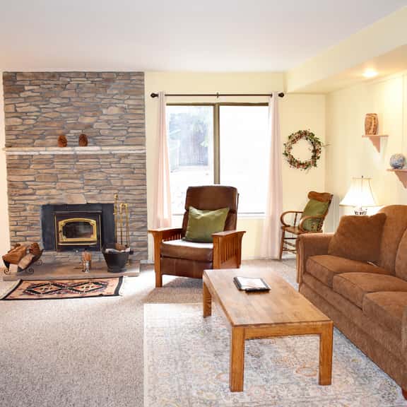 #127 Warm and inviting corner unit across from the shuttle stop and close to the Village - Image 1