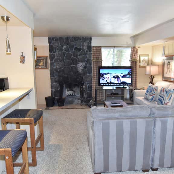 Family, friends or business trip, this versatile unit #167 is the one for you! - Image 1