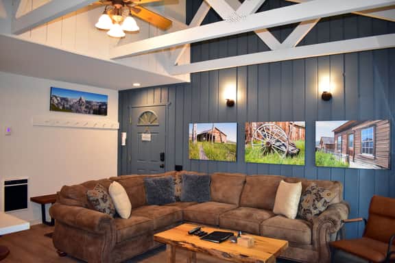 #142 A corner unit with a view of Mammoth Mountain from the dining area - Image 2