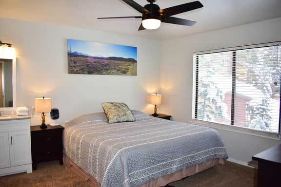 Seasons 4 164 is a newly remodeled corner condo close to Village, Canyon Lodge and Lakes - Image 5