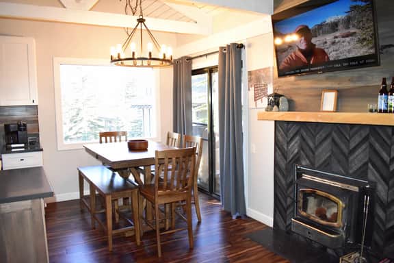 Seasons 4 164 is a newly remodeled corner condo close to Village, Canyon Lodge and Lakes - Image 3