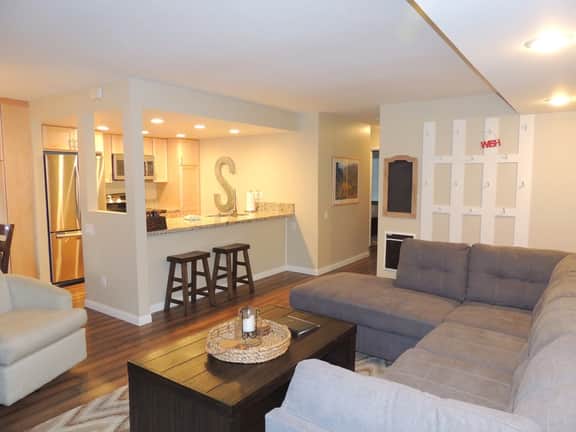 2 bedroom - 2 bath corner unit, #141 - modern mountain accommodations - Image 2