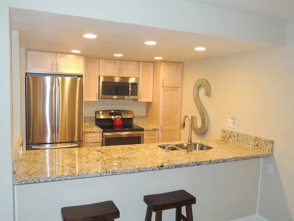 2 bedroom - 2 bath corner unit, #141 - modern mountain accommodations - Image 3