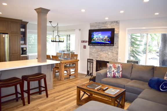 A beautiful and modern mountain retreat newly remodeled, #109 - Image 2