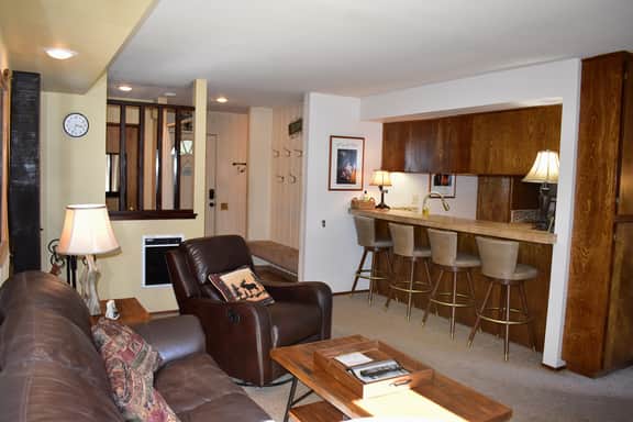 Close to the pool, hot spa and game room, #145 - Image 2
