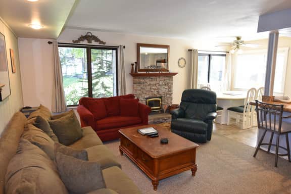 An inviting corner condo, perfect for the quick (or long) getaway #115 - Image 2