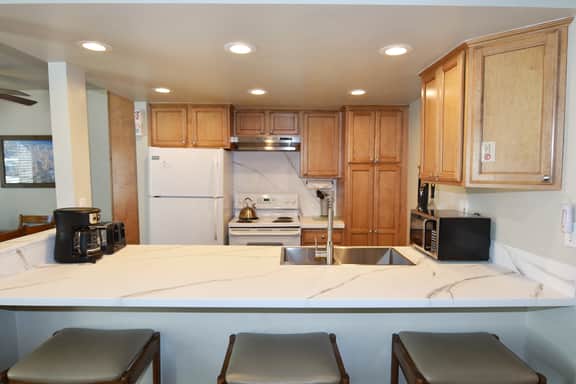 #173 Warm, welcoming, updated and beautiful mountain two bedroom-two bath condo - Image 4
