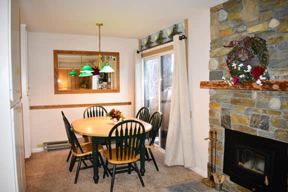 #199 An open and warming corner unit, steps from the free shuttle - Image 4