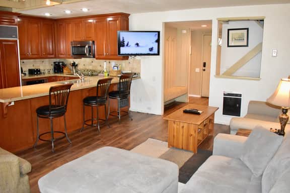 Seasons 4-Canyon Lodge, condo 126, steps from the shuttle stop,beautiful open concept kitchen - Image 2