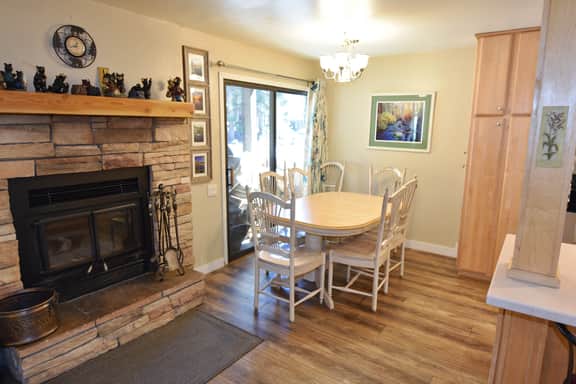 Beautiful corner unit #133 is open and inviting -close to the shuttle and Village at Mammoth - Image 5