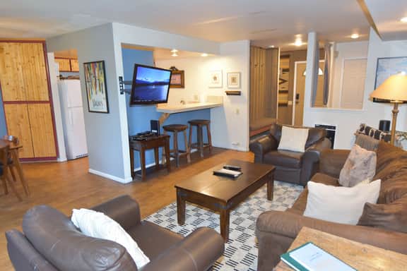 Cozy, Family-Friendly Escape, #143 is next to complex amenities! - Image 3