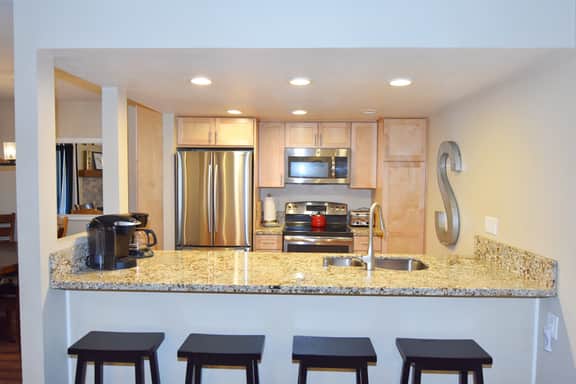 2 bedroom - 2 bath corner unit, #141 - modern mountain accommodations - Image 5