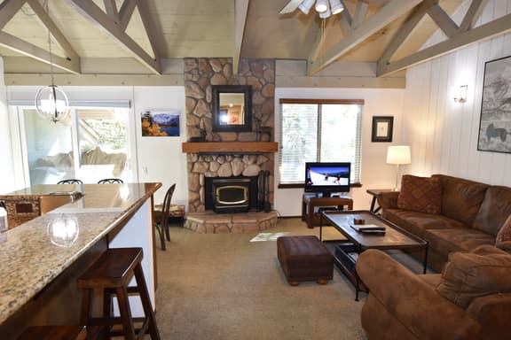 Seasons 4 - 2 bedroom loft - 2 bath #136 close to the spa, pool, and shuttle stop - Image 1